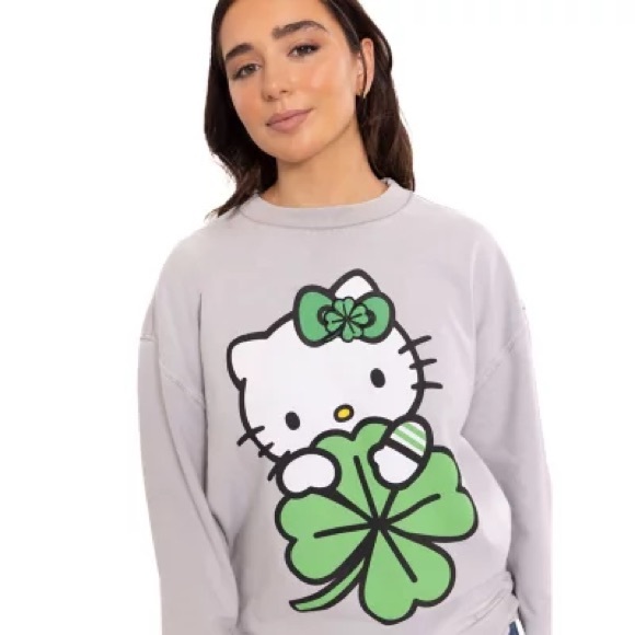 🍀 Hello Kitty St. Patrick's Day Crewneck Sweatshirt - Picture 3 of 5